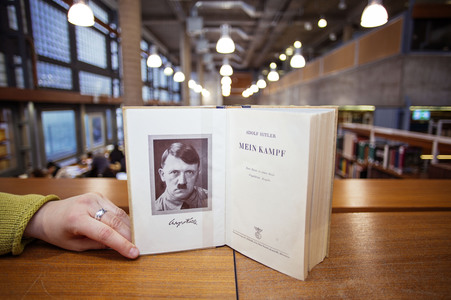 Adolf Hitler Buch 'Mein Kampf'