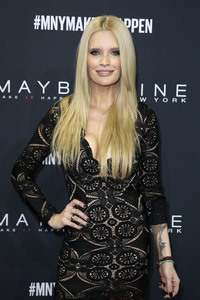 Maybelline New York Make-Up Runway Fashion Show auf der Mercedes-Benz Week Autumn/Winter 2016 in Berlin