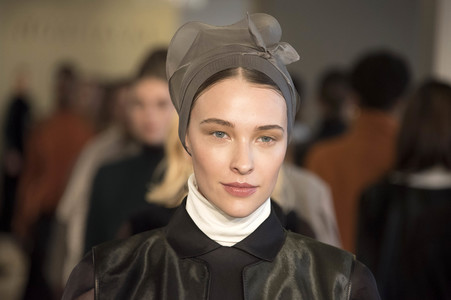Nobi Talai Fashion Show auf der Mercedes-Benz Fashion Week Autumn/Winter 2016 in Berlin