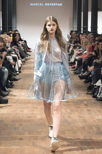 Marcel Ostertag Fashion Show auf der Mercedes-Benz Fashion Week Autumn/Winter 2016 in Berlin