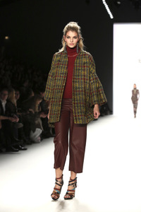 Riani Fashion Show auf der Mercedes-Benz Fashion Week Autumn/Winter 2016 in Berlin