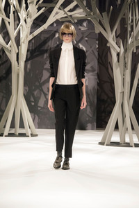 Kilian Kerner Fashion Show auf der Mercedes-Benz Fashion Week Autumn/Winter 2016 in Berlin