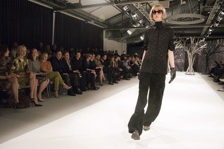 Kilian Kerner Fashion Show auf der Mercedes-Benz Fashion Week Autumn/Winter 2016 in Berlin