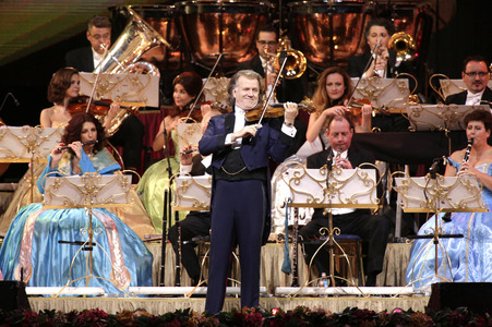 Konzert von André Rieu mit seimem Orchester in Hamburg