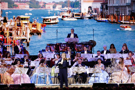Konzert von André Rieu mit seimem Orchester in Hamburg