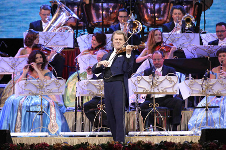 Konzert von André Rieu mit seimem Orchester in Hamburg