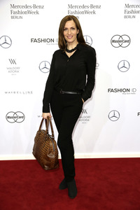 Rebekka Ruetz Fashion Show auf der Mercedes-Benz Fashion Week Autumn/Winter 2016 in Berlin