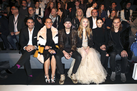 Baldessarini Fashion Show auf der Mercedes-Benz Fashion Week Autumn/Winter 2016 in Berlin