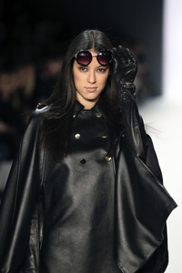 Dimitri Fashion Show auf der Mercedes-Benz Fashion Week Autumn/Winter 2016 in Berlin