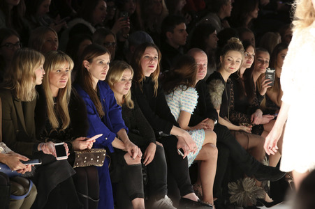 Ewa Herzog Fashion Show auf der Mercedes-Benz Fashion Week Autumn/Winter 2016 in Berlin