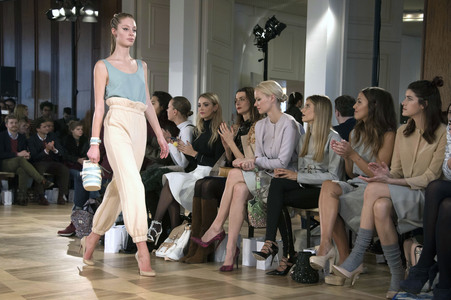 Marina Hoermanseder Fashion Show auf der Mercedes-Benz Fashion Week Autumn/Winter 2016 in Berlin