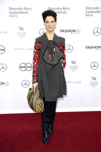 Xavi Reyes presented by Mercedes-Benz & Elle Fashion Show auf der Mercedes-Benz Fashion Week Autumn/Winter 2016 in Berlin