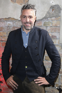 Photocall zur TV Koch-Competition 'Kitchen Impossible' in Hamburg