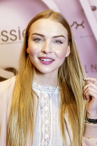 Beauty Convention GLOW in Bochum