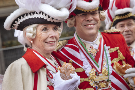 Henriette Reker und die Roten Funken in Köln