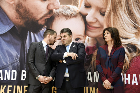 Pressekonferenz und Plakatvorstellung mit Sigmar Gabriel
