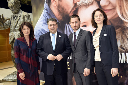 Pressekonferenz und Plakatvorstellung mit Sigmar Gabriel