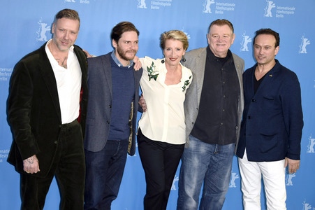 'Alone In Berlin / Jeder stirbt für sich allein' Photocall, Berlinale 2016