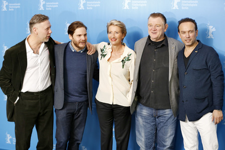 'Alone In Berlin / Jeder stirbt für sich allein' Photocall, Berlinale 2016