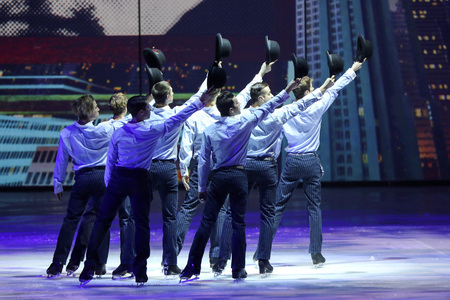 Premiere der Show 'Holiday on Ice - Passion' in Dresden