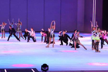 Premiere der Show 'Holiday on Ice - Passion' in Dresden