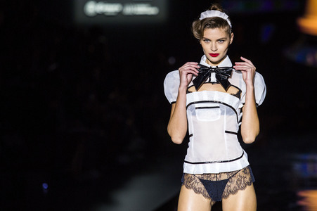 Andres Sarda Fashion Show, Mercedes-Benz Fashion Week Madrid AW16