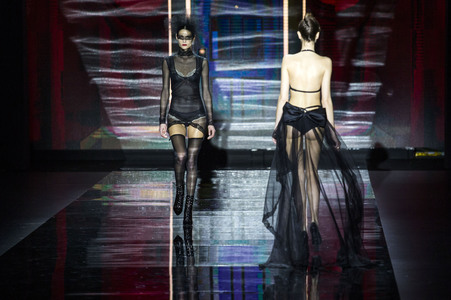 Andres Sarda Fashion Show, Mercedes-Benz Fashion Week Madrid AW16