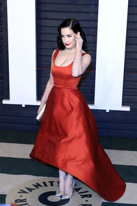 Vanity Fair Oscar Party 2016 in Beverly Hills