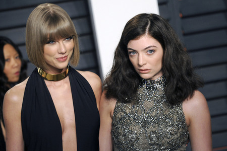 Vanity Fair Oscar Party 2016 in Beverly Hills