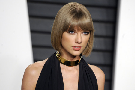 Vanity Fair Oscar Party 2016 in Beverly Hills