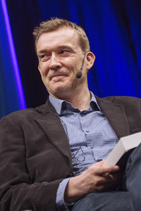 Veranstaltung '63, David Mitchell & Katja Riemann stellen die Knochenuhren' auf der lit.Cologne in Köln
