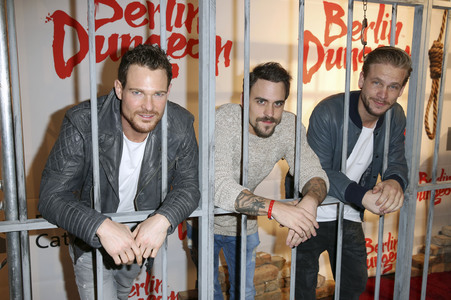 Premiere des Freefall-Towers 'Exitus' im Berlin Dungeon