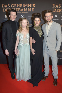 Filmpremiere 'Das Geheimnis der Hebamme' in München