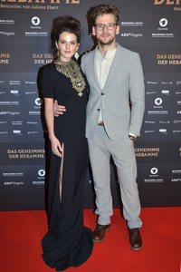 Filmpremiere 'Das Geheimnis der Hebamme' in München