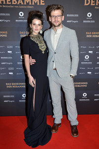 Filmpremiere 'Das Geheimnis der Hebamme' in München