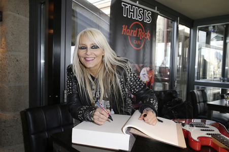 Doro Pesch Videopräsentation in Hamburg