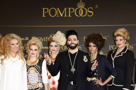Präsentation der neuen Mode-Kollektion POMPÖÖS by CHANNEL21 live in Berlin