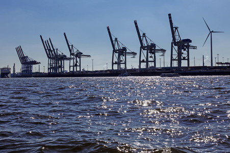Kräne im Hamburger Hafen