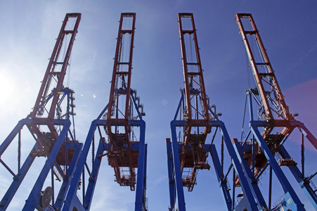 Kräne im Hamburger Hafen