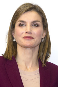 Letizia von Spanien besucht die BBVA MicroFinanzas Foundation in Madrid