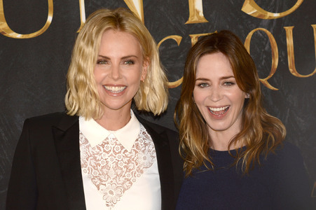 Photocall zu 'The Huntsman & the Ice Queen' in Hamburg