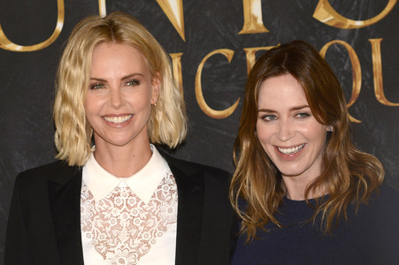 Photocall zu 'The Huntsman & the Ice Queen' in Hamburg