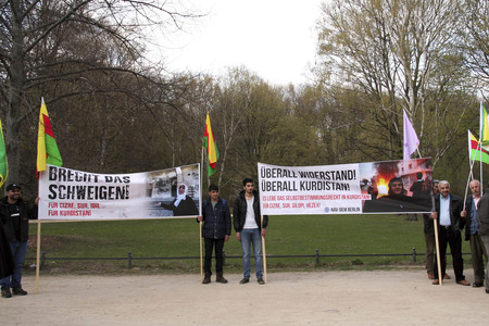 Protestkundgeburg vor der Türkischen Botschaft in Berlin