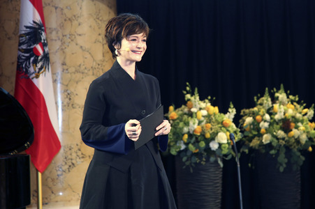 Auszeichung der Zeitzeugin und Widerstandskämpferin Katharina Sasso in Wien
