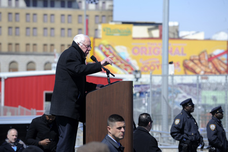 Wahlkampfrede von Bernie Sanders in New York