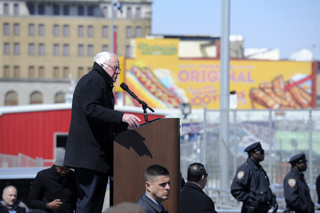Wahlkampfrede von Bernie Sanders in New York