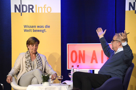 Talksendung 'Frauengeschichten' in Neustadt