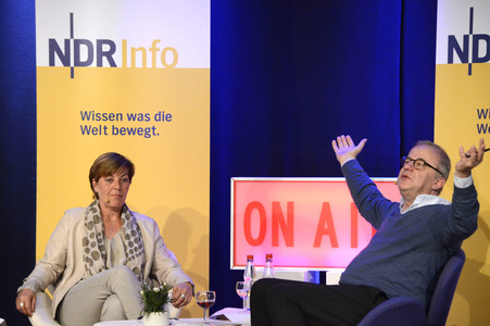 Talksendung 'Frauengeschichten' in Neustadt