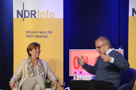 Talksendung 'Frauengeschichten' in Neustadt