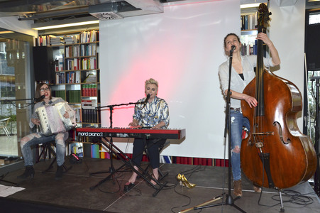 Elaiza Album Präsentation in München